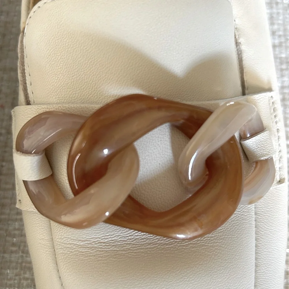Softwaves Gali Loafer Creme Cream with Link Accents size 7 7.5